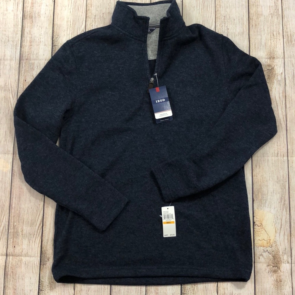 NWT IZOD SIZE SMALL PULL OVER